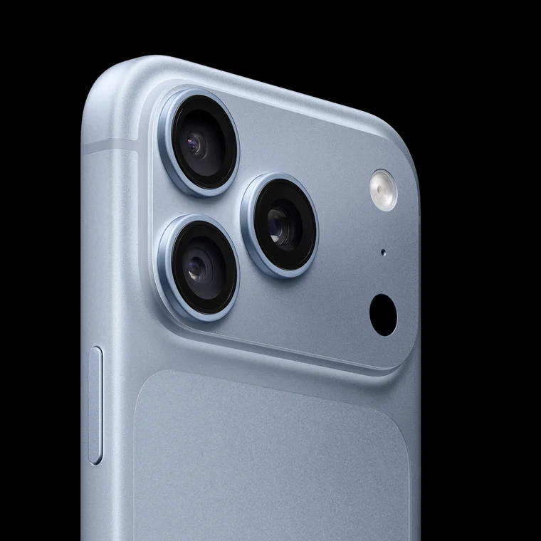iPhone 18 Pro Glacier